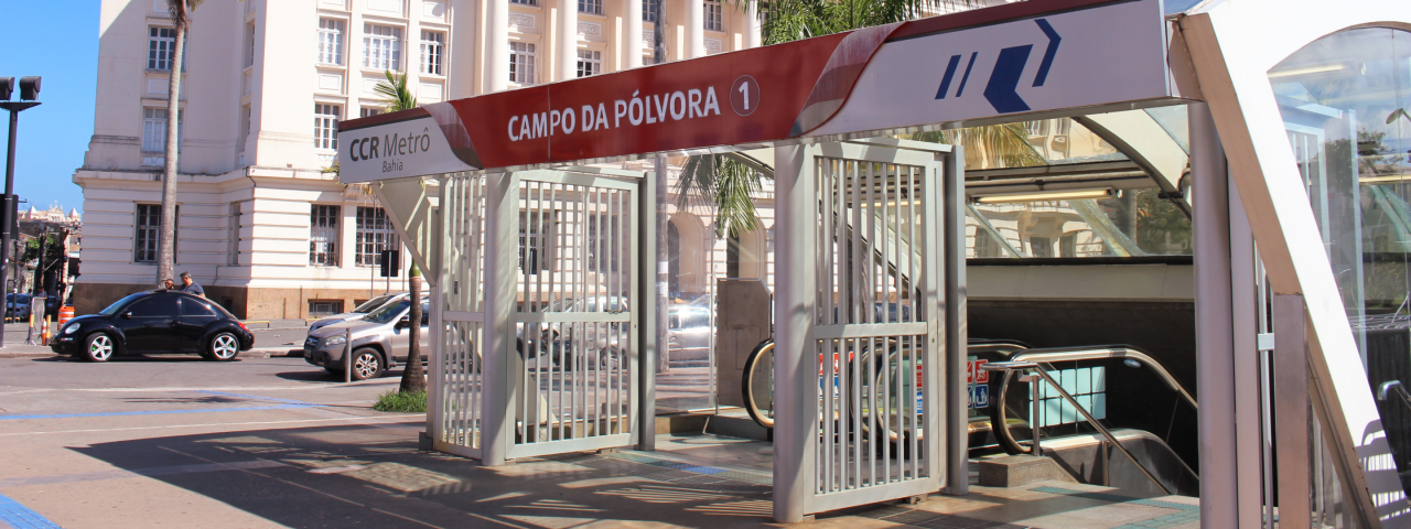 Imagem  da fachada da estação Campo da Pólvora no bairro de Nazaré na cidade de Salvador.
