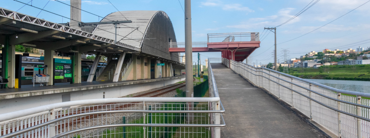 Imagem da estação Jurubatuba-Senac está localizada ao lado do Shopping SP Market localizada na cidade de São Paulo.